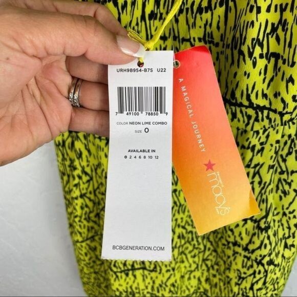 BCBGeneration Neon Lime Halter Neck Romper NWT New With Tags Women's Size 0 - Picture 5 of 12